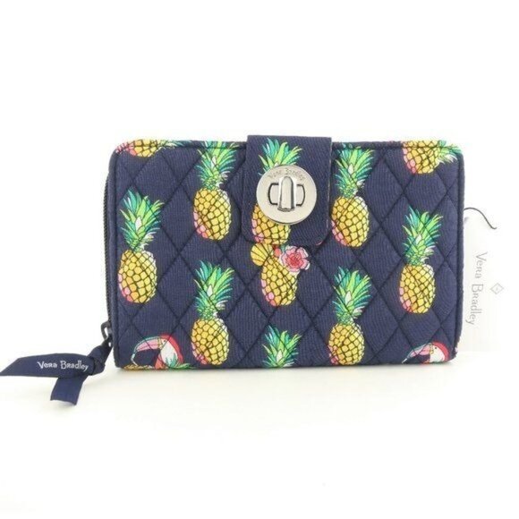 Vera Bradley Toucan Party RFID Turnlock Wallet NWT - Picture 1 of 3